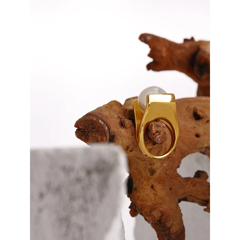 Bague perle or tendance