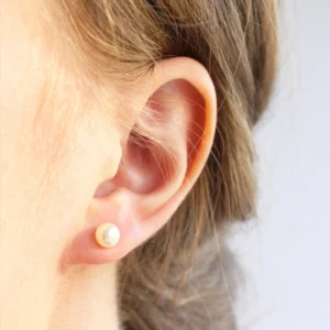 Boucles d'oreilles perles blanches simples argent