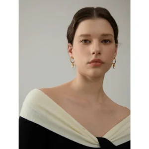 Boucles d'oreilles créoles dorées avec perles originales
