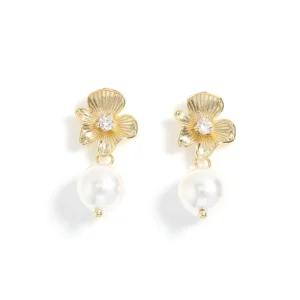 Boucles d'oreilles minimalistes fleurs dorées avec perles blanches