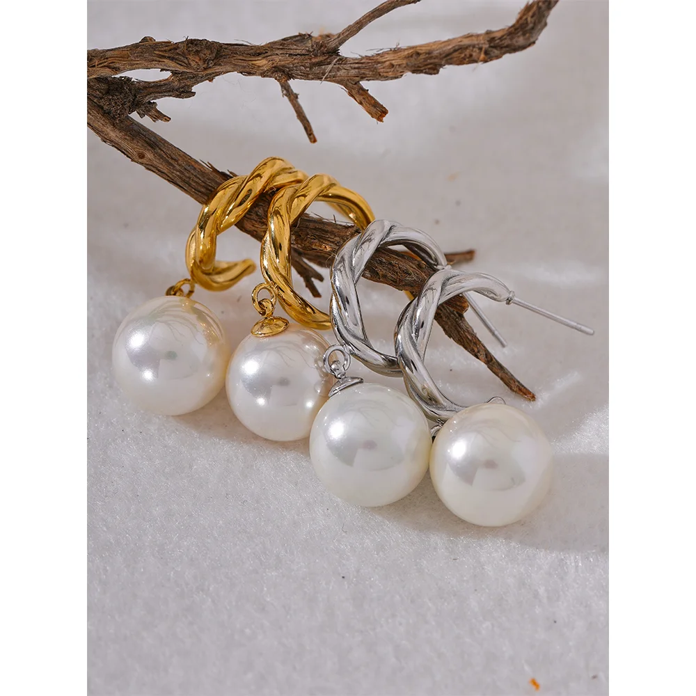 Boucles d'oreilles perles blanches rondes créoles argentées