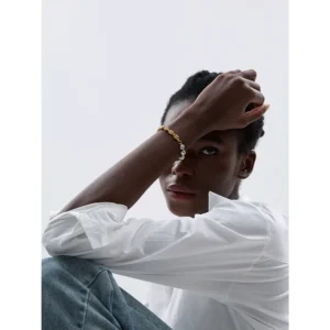 Bracelet perles naturelles grises et chaînes façon nœud de corde